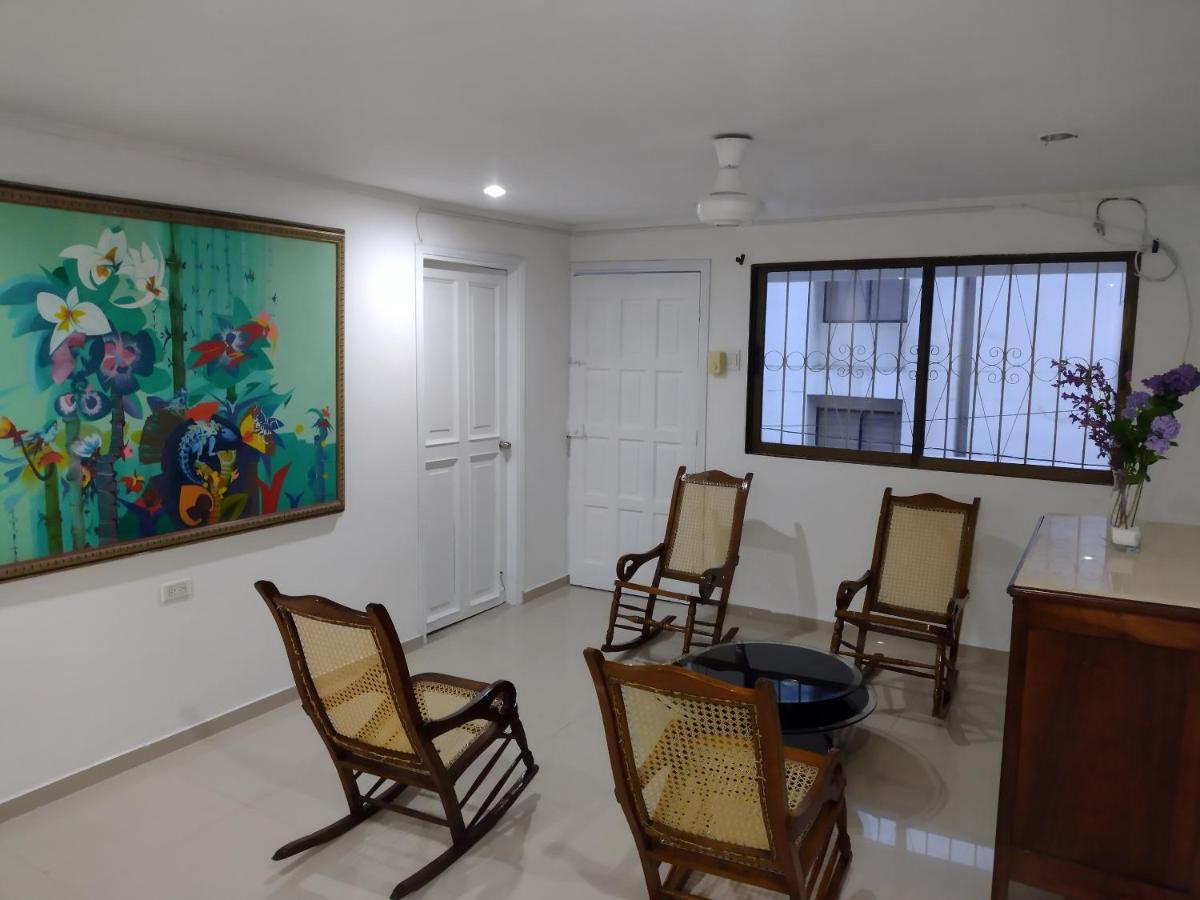 Clementina Hostel Cartagena Exterior photo